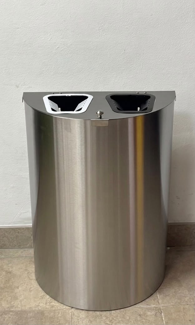 Punto ecológico en acero doble